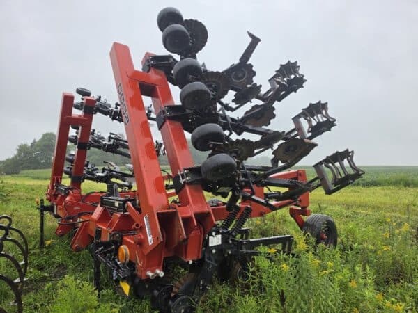 Strip-Till red ball 2000 12 rangs repliable - Stock#d11416b