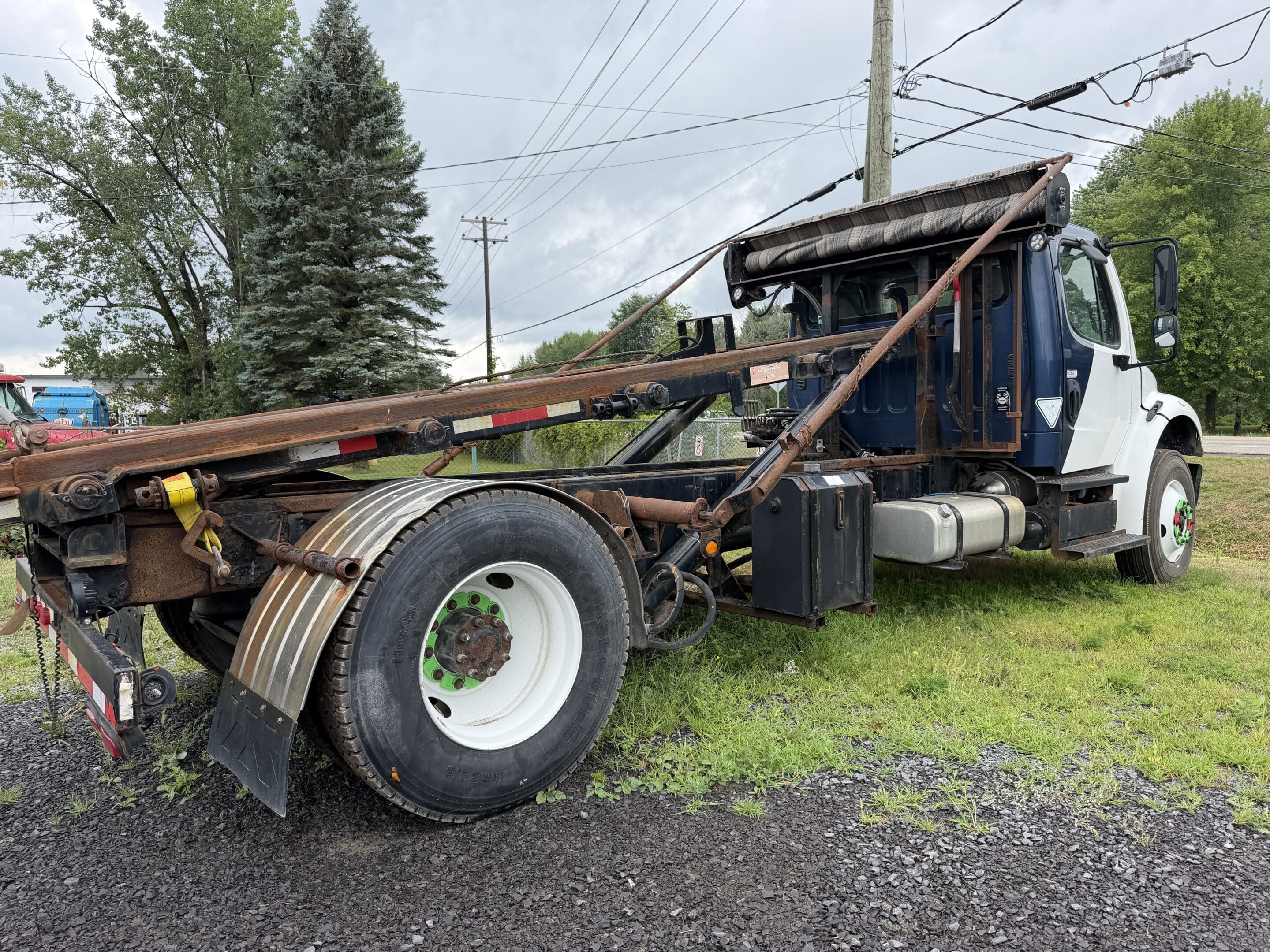 Camion 6 roues Roll-Off Freightliner Année:2014 -204000 km Automatique Stock#P1554/11481 – Image 2
