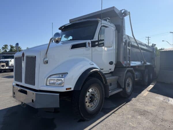 Camion dompeur 12 roues Kenworth T880 Automatique Année:2022 -300000 km -Stock#P1555/11503a