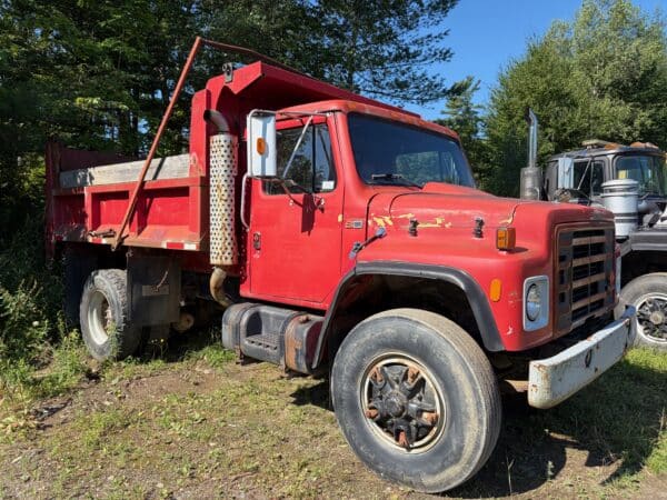 International SS 1900 6-wheel dump truck, Detroit engine - Year: 1988 - 99,000 km - Stock #E1442D/8681