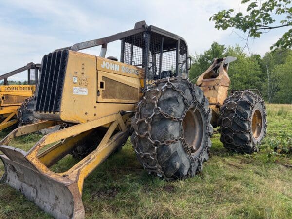John Deere 640D skidder Year: 1988 - Stock# E1205D/9469