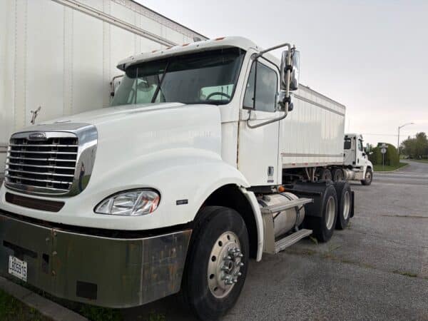 Camion 10 roues day cab Freightliner Colombia-Année:2006-550.000km-Stock#E1450B/11546