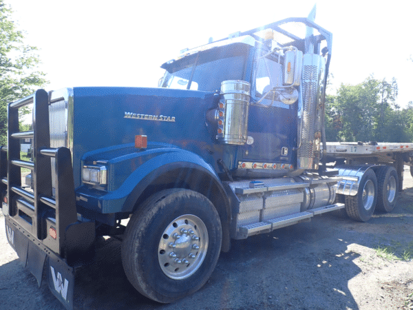 2019 Western Star 4900SF 10-wheeler day cab