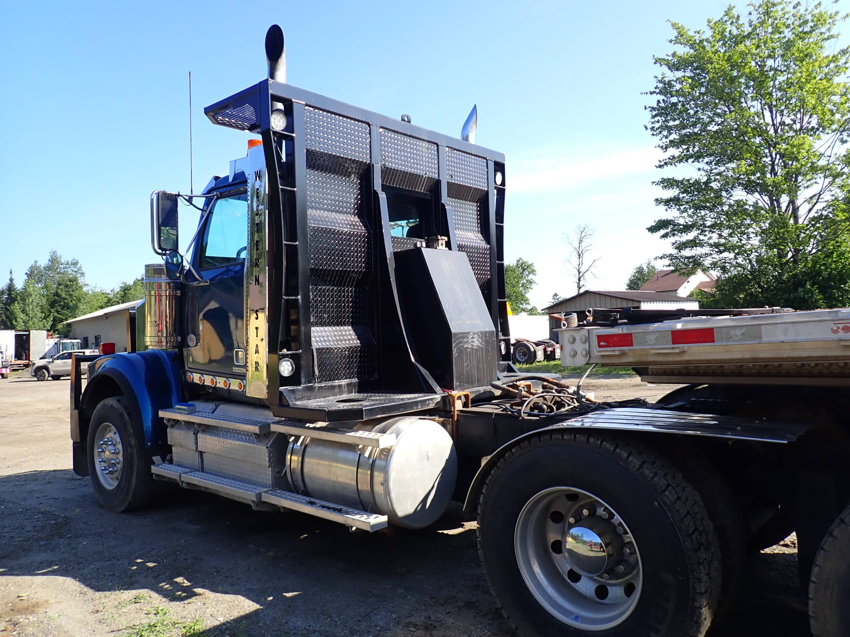 Western Star 4900SF 10-wheeler day cab with wet kit for Rotobec self-loader-285,786 miles-Year 2019-Stock #S2608B/11432 - Image 4