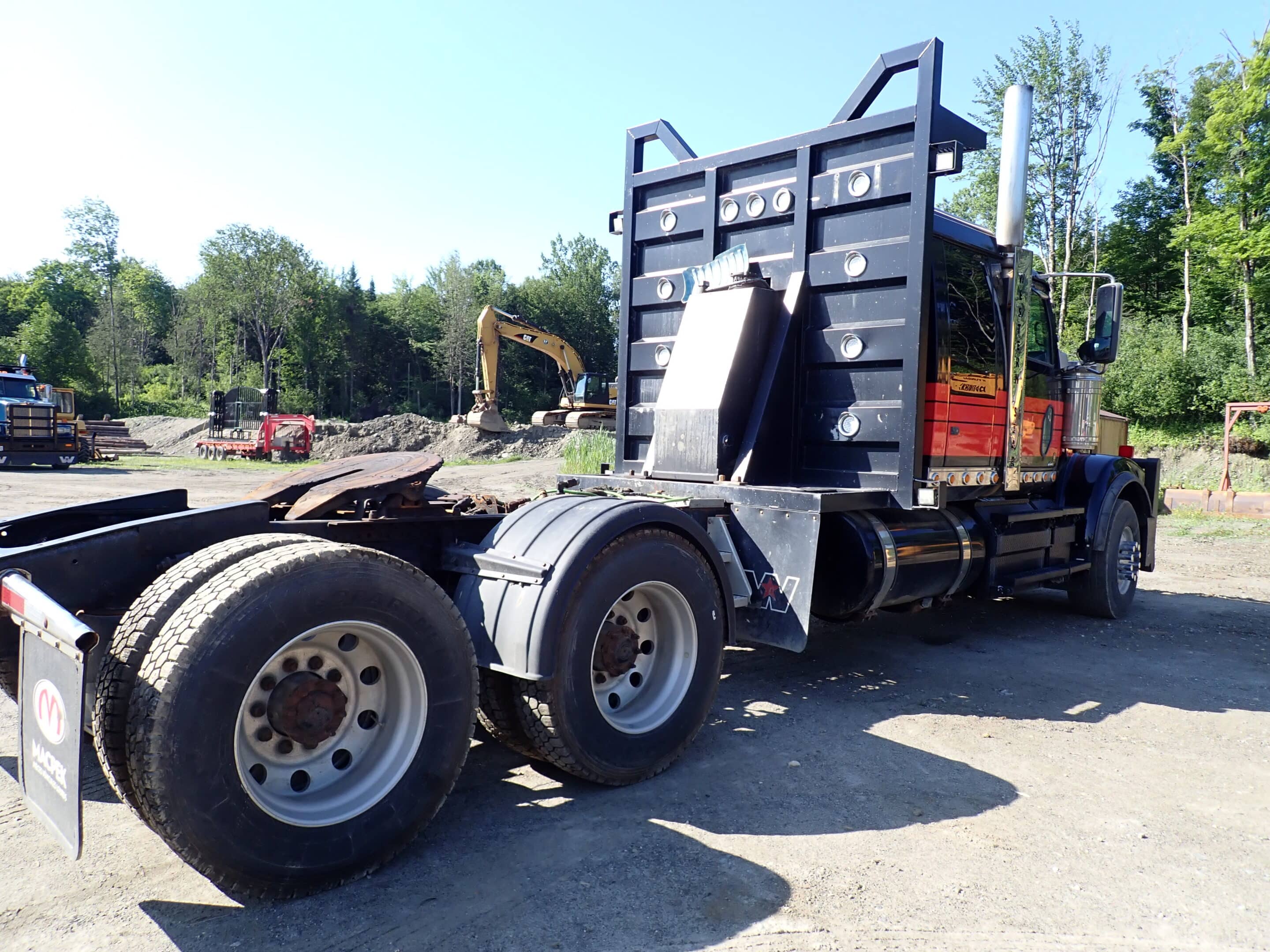 2022 Western Star 4900SF 10-wheeler sleeper truck with wet kit for Rotobec self-loader-159,964 miles-Stock #S2608C/11432 - Image 4