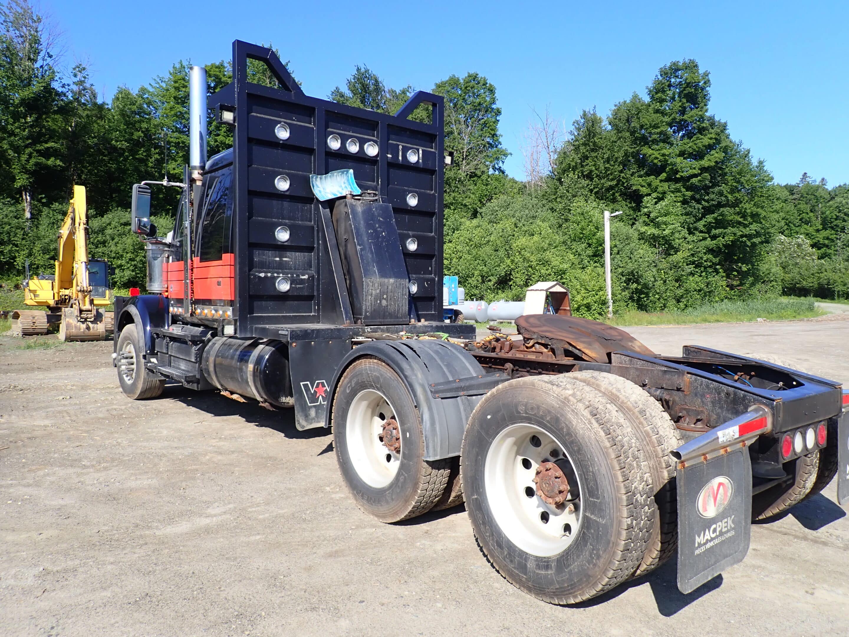 2022 Western Star 4900SF 10-wheeler sleeper truck with wet kit for Rotobec self-loader-159,964 miles-Stock #S2608C/11432 - Image 5