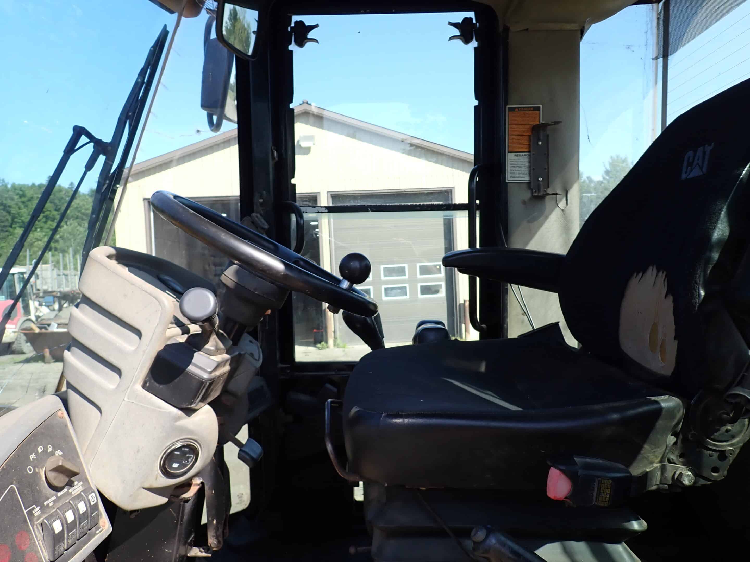 Loader Caterpillar 928G avec godet et gratte à neige-15123HRS-Année 2000-Stock #S2608E/11432 – Image 5