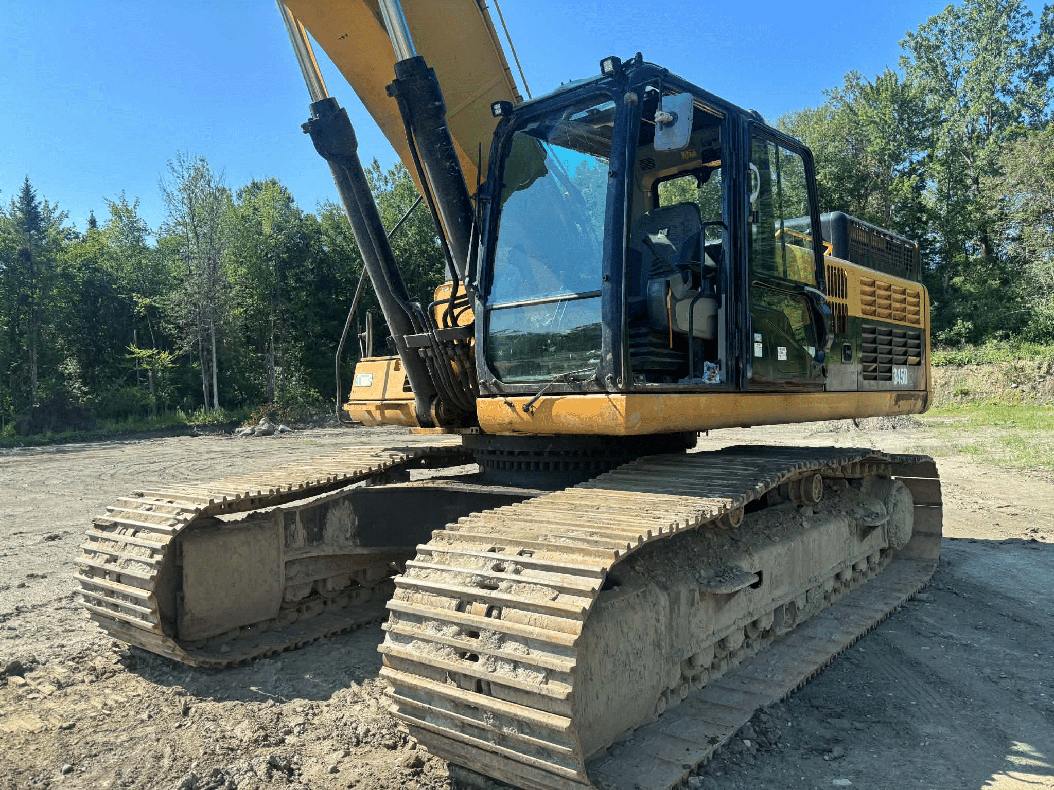 Caterpillar 345D L Excavator with 1 bucket - New Undercarriage - 13,455 HRS - Year 2011 - Stock #S2608H/11432 - Image 2
