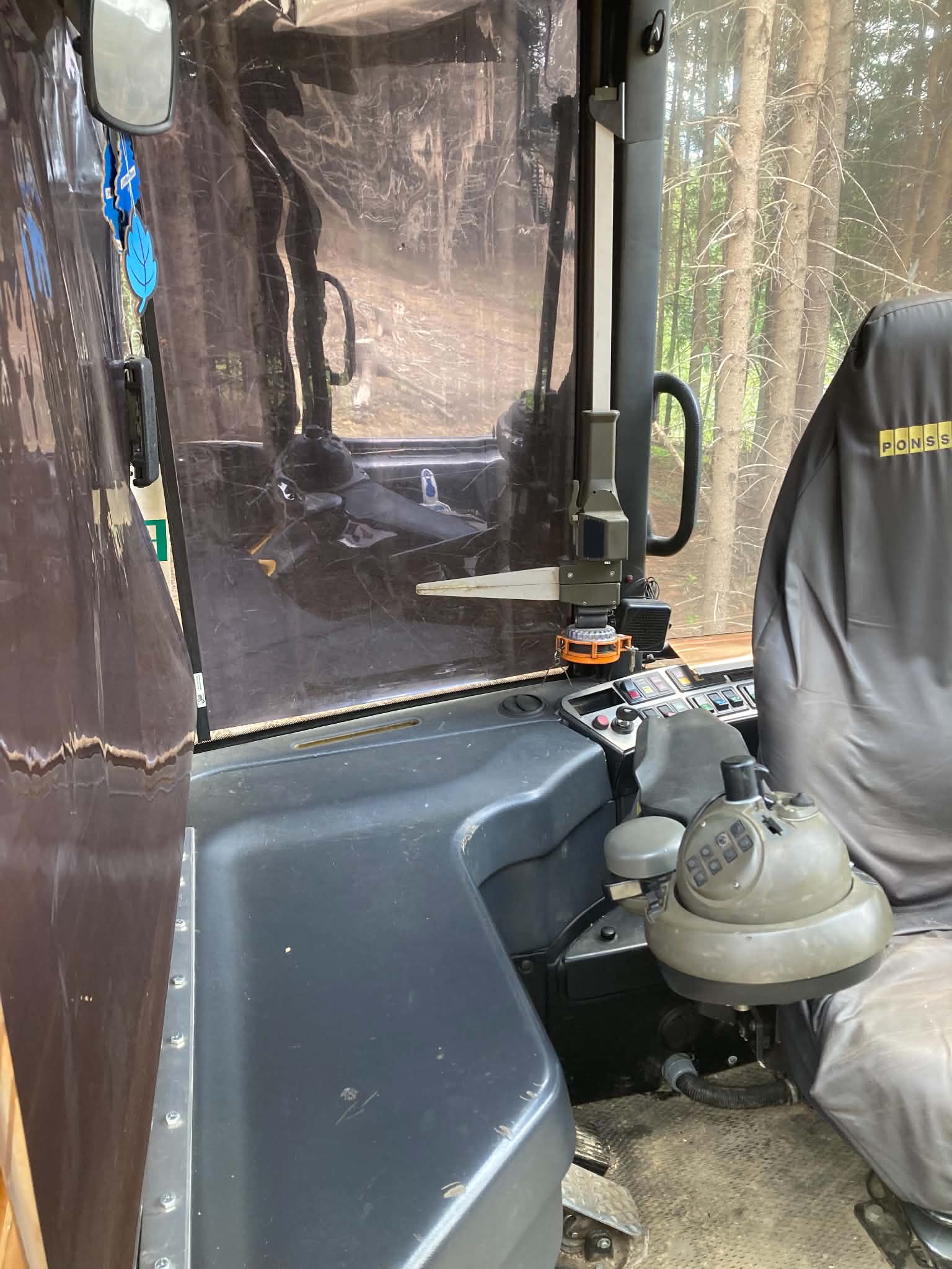 Ponsse Beaver 6-wheel Harvester with Ponsse H6 Head (2016) - 29,000 Hours - Year 2008 - Stock #S2609A/11433 - Image 6