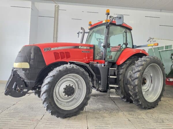 Tractor Case IH Mid Magnum 190 front hitch - Year: 2012 - 5,850 hrs - Stock# d11490a