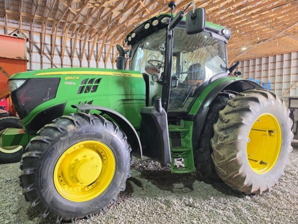 Tracteur John Deere 6140r ivt 50km - Année: 2013 - 6200hrs - Stock#d10809a