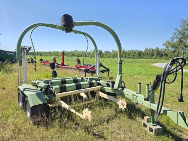 Enrobeuse à balle ronde automatique Elho - Année: 2012 - Stock#d10780g