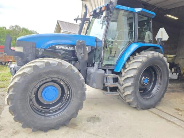 Tracteur New Holland 8160 loader -Année:2000-Stock#d11610a