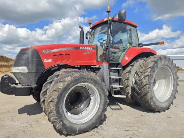 Tracteur Case IH Magnum 245 50km, luxury cab -Année:2009-8100hrs-Stock#d9262h