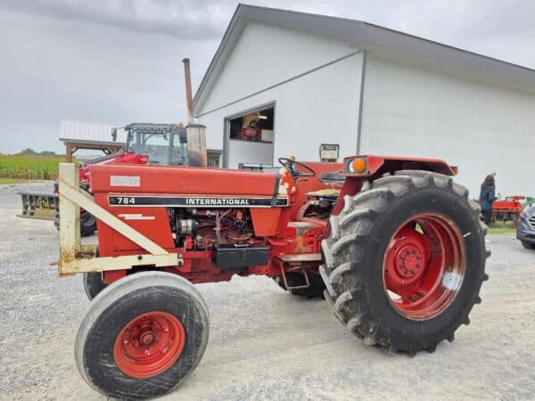 International 784 Tractor - Year: 1984 - 2160 hrs - Stock#d11699d