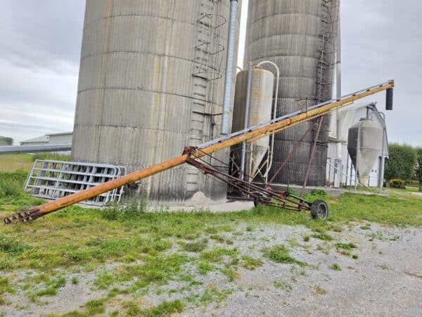 Westfield grain auger 50 ft 8 in - Stock #d11699r
