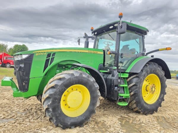 John Deere 8370R Tractor IVT 50 km/h -Year: 2017-4,400 hrs-Stock #d11700a