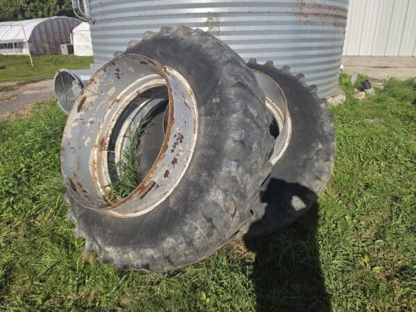 Roue double T-Rail 18.4r38 - Stock#d11713b