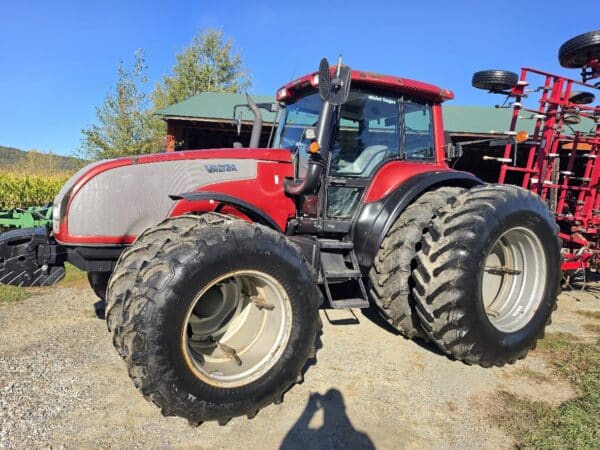 Valtra T190 Tractor -Year:2005 -2710hrs - Stock#d11732a
