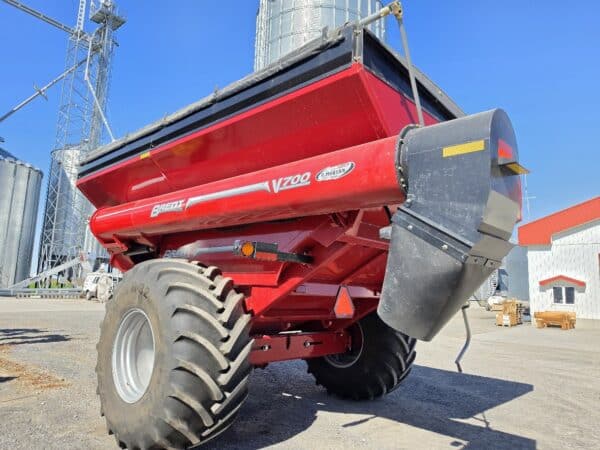 Grain cart Brent V700 balance, chute hydraulique, toile, pneu 900/60R32 - Année:2017 - Stock#d11714a