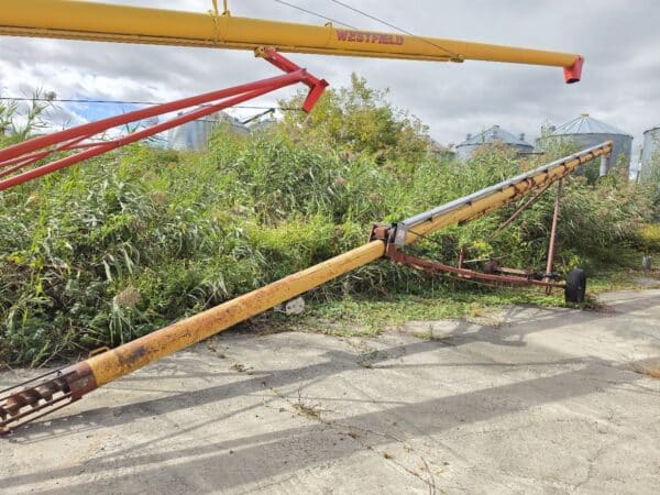 Westfield Grain Auger 8 in x 51 ft - Stock#d11740g
