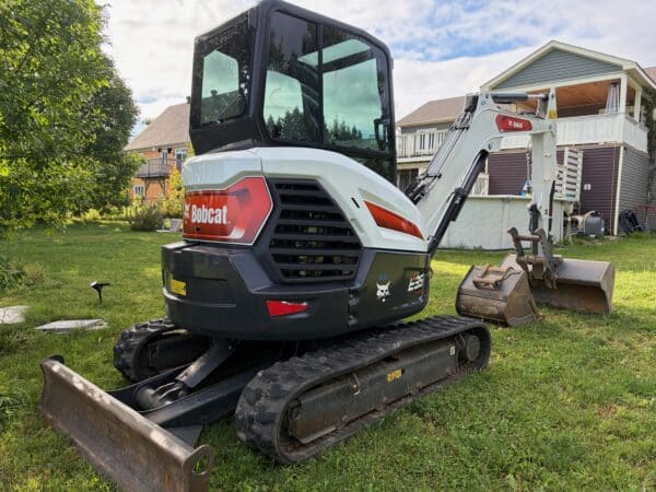 Excavatrice compacte Bobcat E35 quick attache hydraulique pouce 2 godets-1450HRS-Année:2023-Stock#E1462A/9890