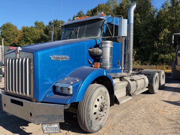 10-wheel daycab Kenworth T800 truck Eaton Ultrashift with wet kit - 450,000 km - Year: 2018 - Stock #E1448/11521