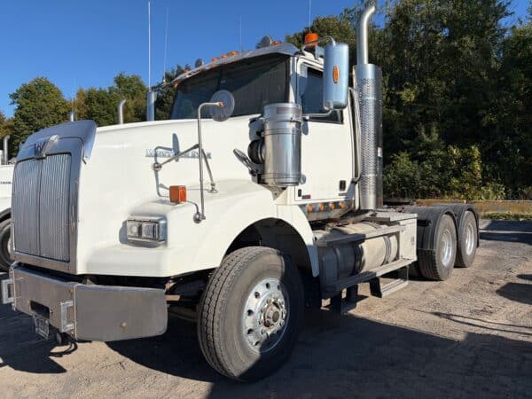 Western Star 4900SB 10-wheel day cab truck Eaton Ultrashift with wet kit - 480,000 km - Year: 2019 - Stock #E1448I/11521
