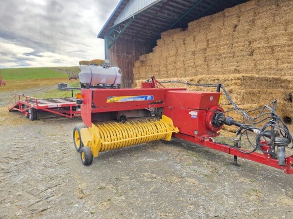 New Holland BC5070 Small Square Baler - Year: 2015 - Stock#d11704w