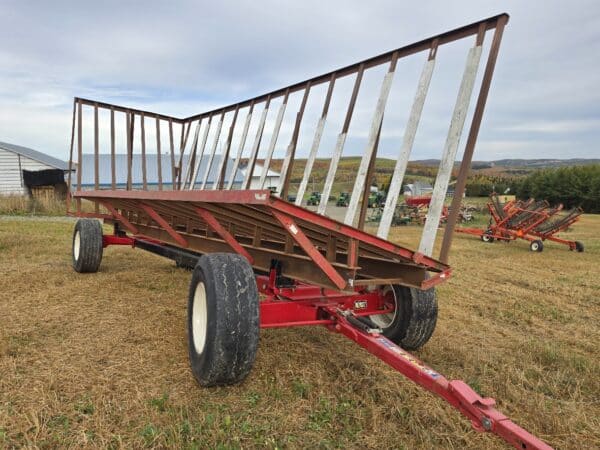 30 ft bale wagon for Cardinal system, 4 wheels - Stock #d11704a1