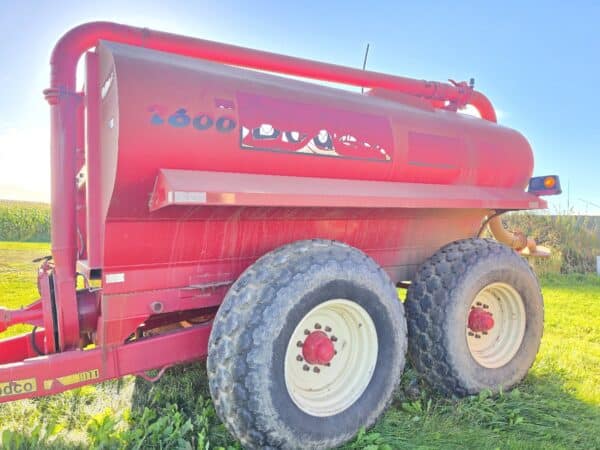 Bodco 2600 Manure Tank, Steerable Axle, Brakes - Stock#d11909e