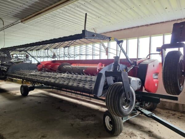Case IH 3016 Windrower Header 15 ft - Year: 2012 - Stock# d11846o1
