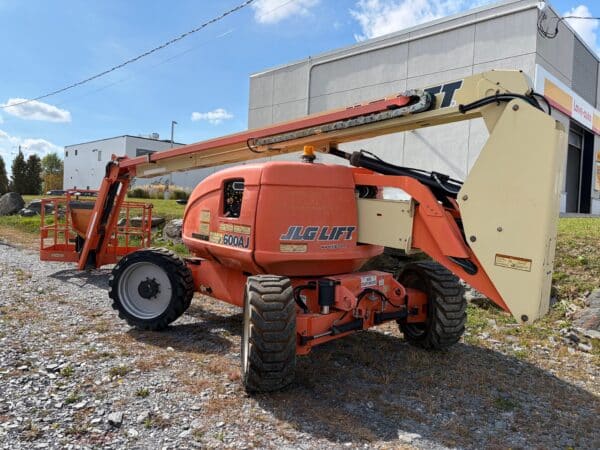 JLG 600AJ articulating boom lift—Year: 2007—2,250 hours—Stock #E1482G/11817