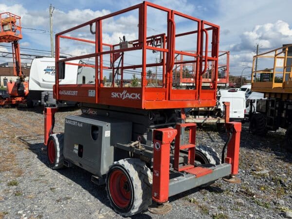 Skyjack SJ6832RT 4x4 Scissor Lift-Year:2018-1000 hours-Stock#E1482H/11817