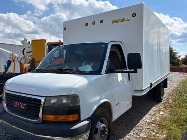 Camion cube GMC Savana diesel roue double-Année:2007-205.000km-Stock#E1482F/11817