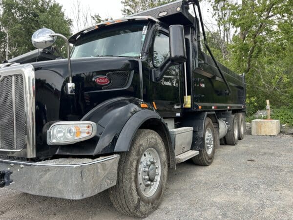 Camion dompeur 12 roues Peterbilt -Année:2021 -201000km Automatique-Stock#P1378/9914c