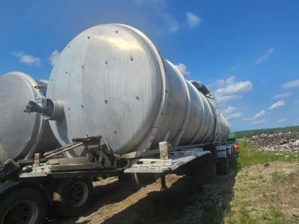 Tytal Manure Tanker - 4 axles - Year: 2015 - Stock #9261y