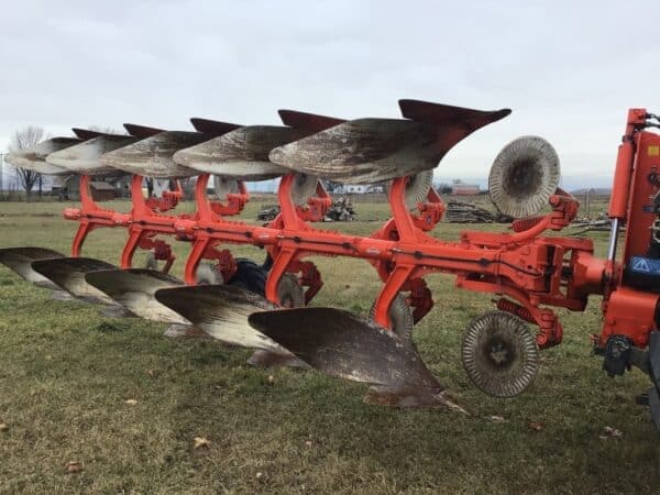 Kuhn Vari-Master152 4+1 Mounted Plow with Coulter - Stock#d11906a