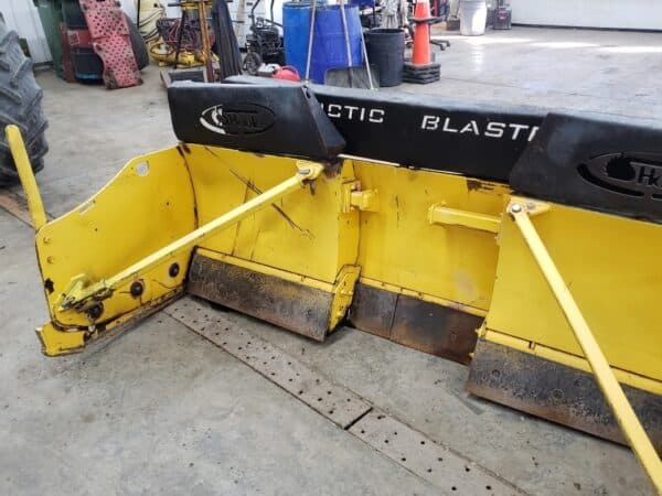 Houle Artic Blaster extendable 7/11 snow plow blade with angle - Stock#d11907a