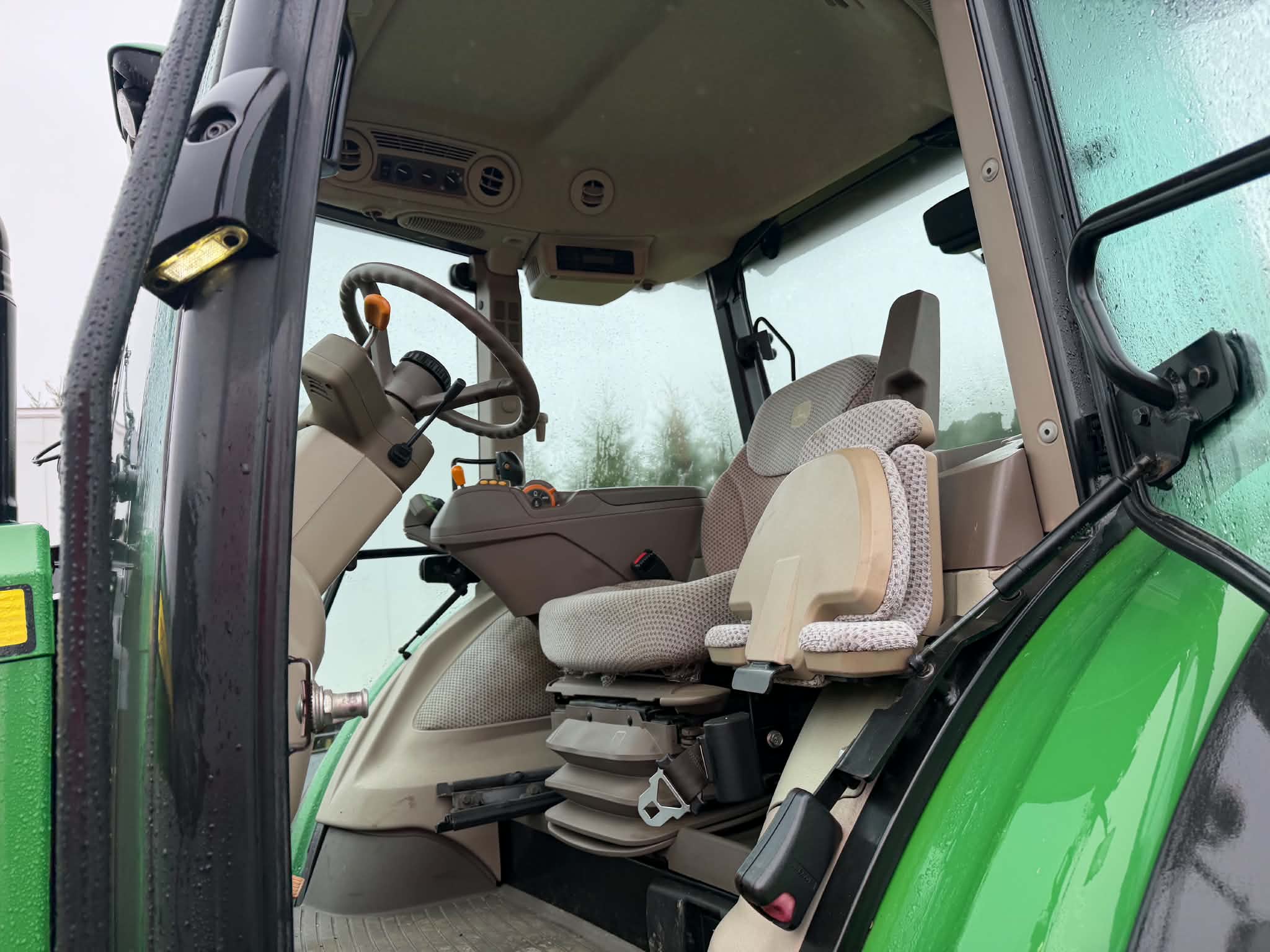 Tracteur John Deere 5100R avec pneus à neige Nokian-2248HRS-Année 2018-Stock #S2651A/5808 – Image 7