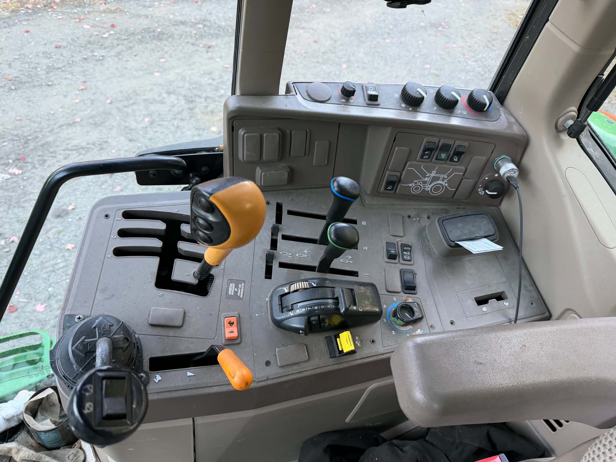 John Deere 6110M PowerQuad Tractor with Cotech PPCR 8-12 scraper - 1415 HRS - Année 2019 - Stock #S2641A/11798 - Image 14