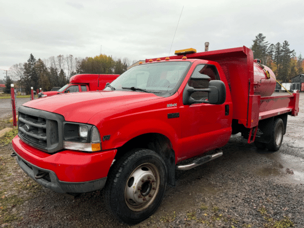 2003 Ford E450 Super Duty 6-Wheel Dump Truck