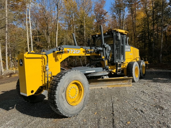2014 John Deere 772GP Motor Grader