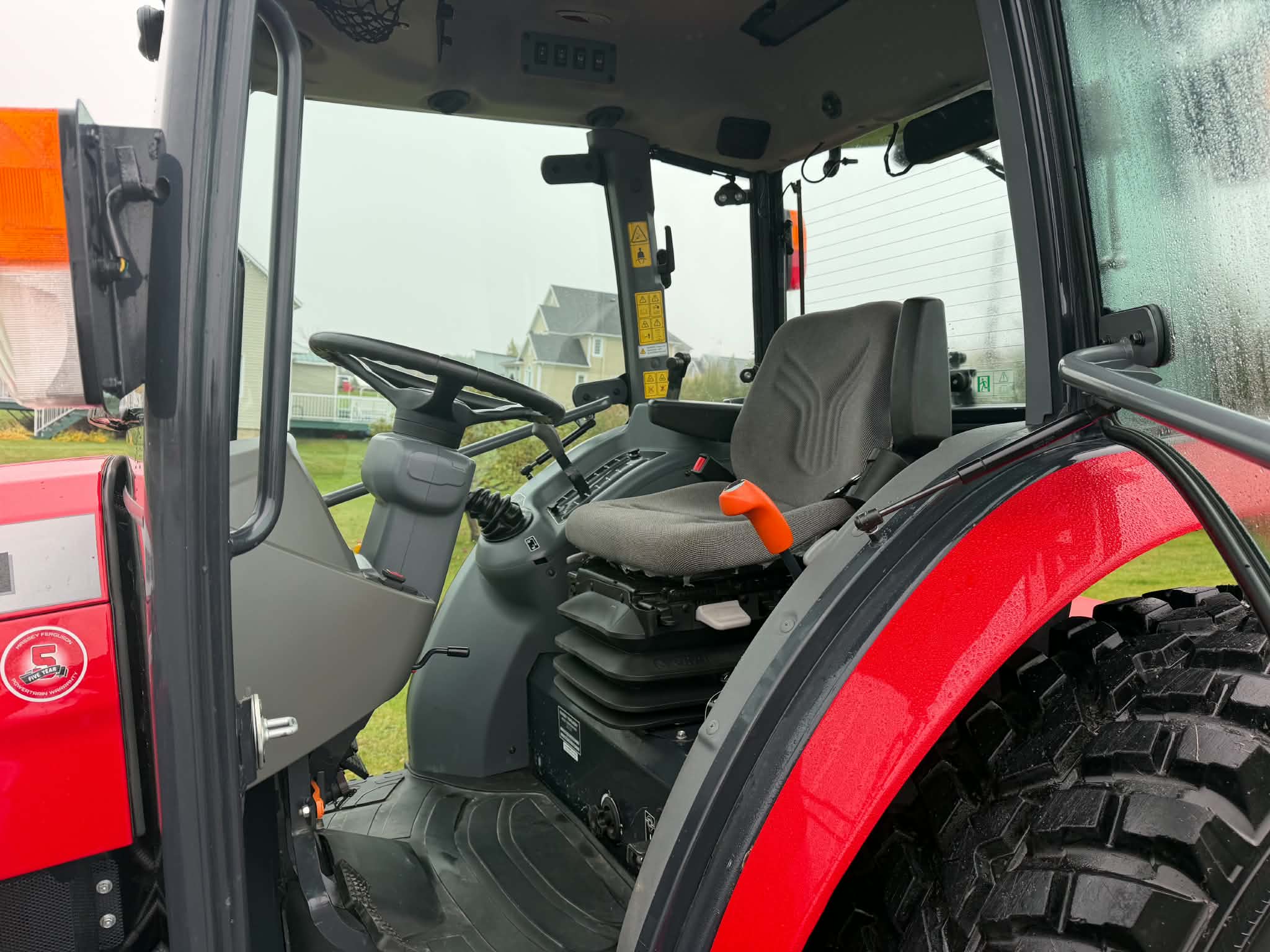 Tracteur compact Massey Ferguson 1760M avec équipement à neige (Gratte et souffleur)-846HRS-Année 2019-Stock #S2651B/5808 – Image 8