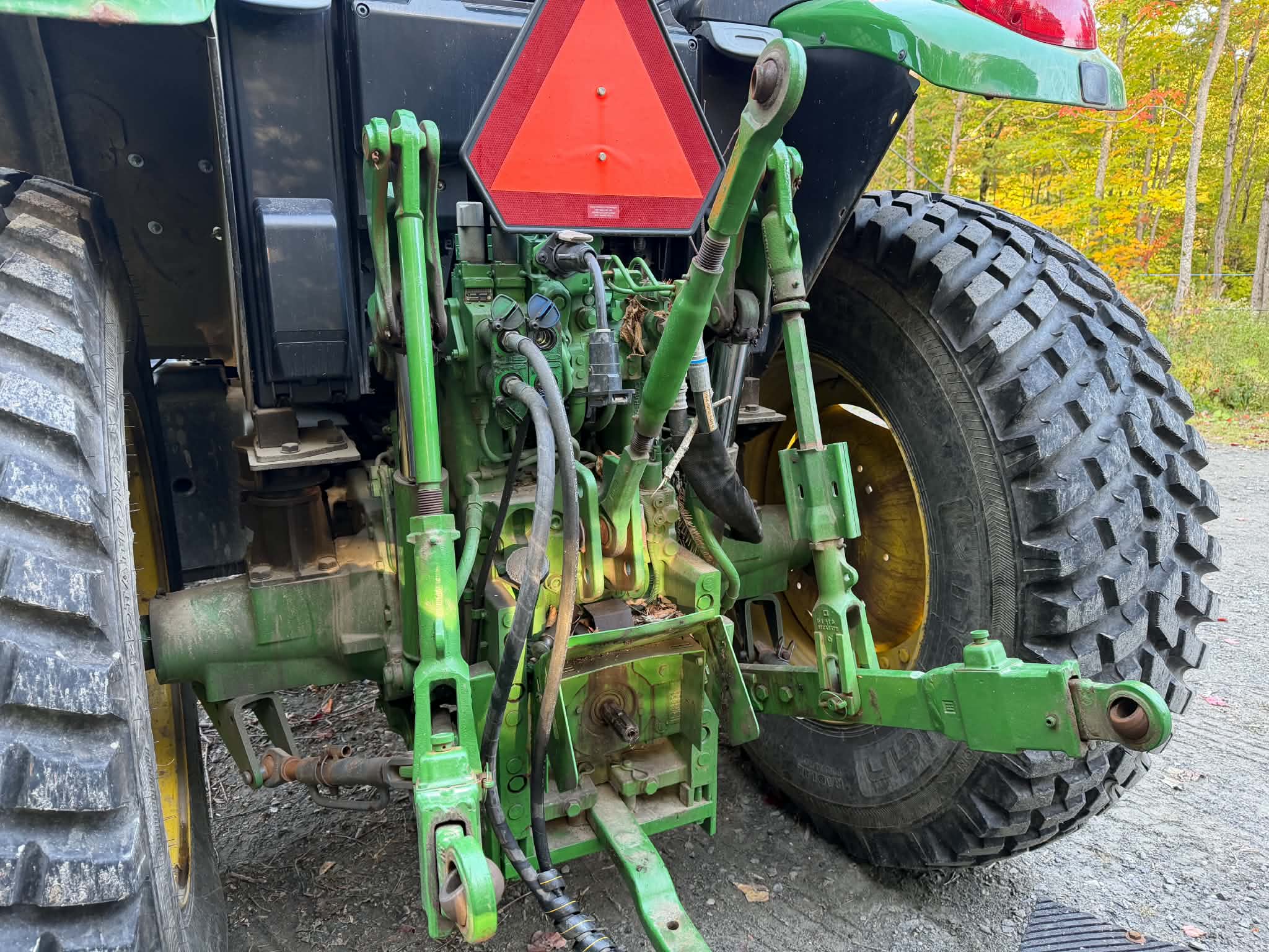 John Deere 6110M PowerQuad Tractor with Cotech PPCR 8-12 scraper - 1415 HRS - Année 2019 - Stock #S2641A/11798 - Image 6