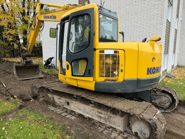 Komatsu PC138USLC Excavator 2010 with 3 buckets